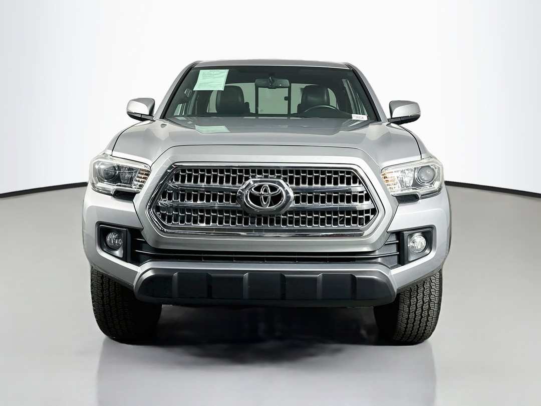 2016 Toyota Tacoma TRD OffRoad - Image 2