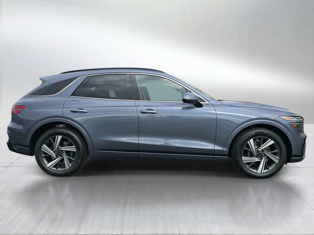 2026 Genesis Gv70 3.5T Sport Advanced - Image 2