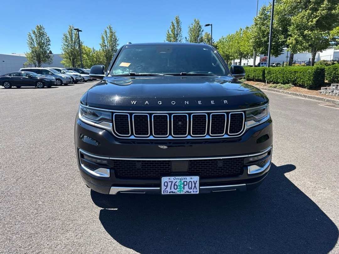 2022 Jeep Wagoneer Series III - Image 2