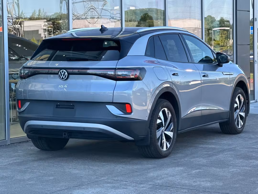 2023 Volkswagen Id.4 Pro - Image 3