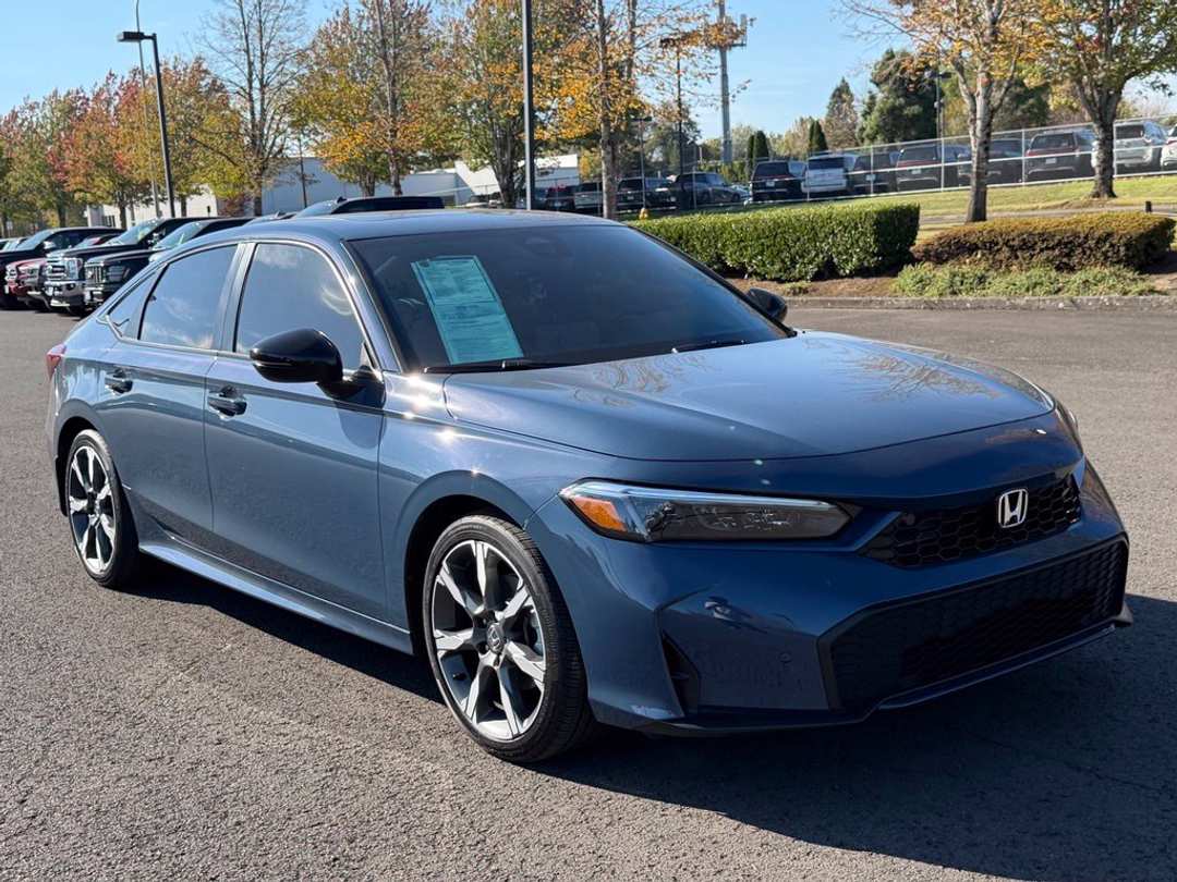 2025 Honda Civic Hybrid Sport Touring - Image 2