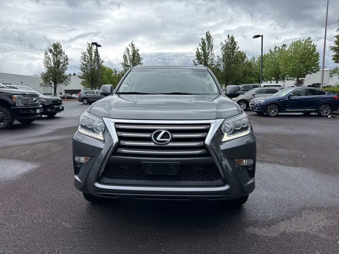 2018 Lexus GX 460 - Image 2