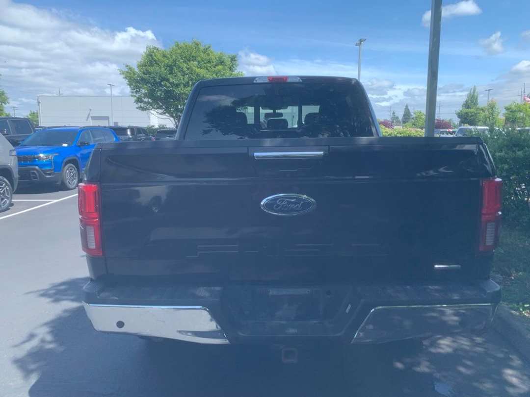 2019 Ford F-150 Lariat - Image 3
