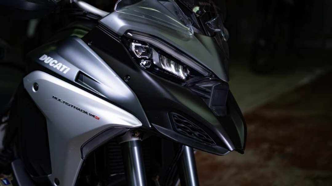 2021 Ducati Mts V4S - Image 2