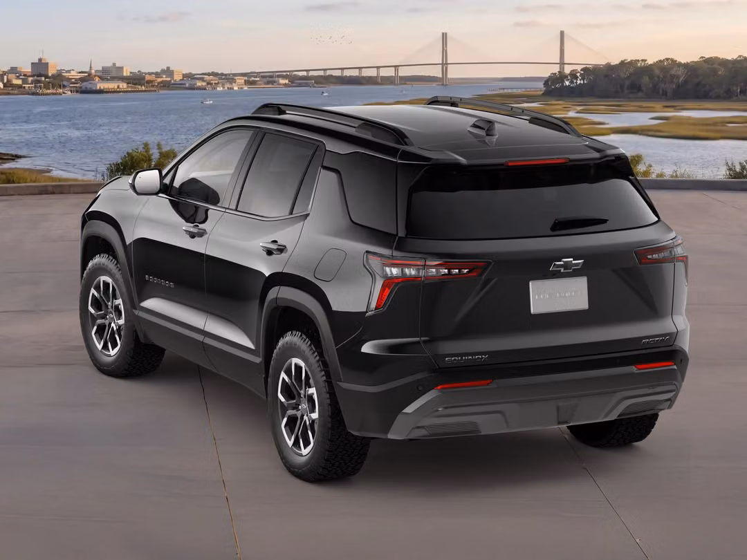 2027 Chevrolet Equinox ACTIV - Image 2