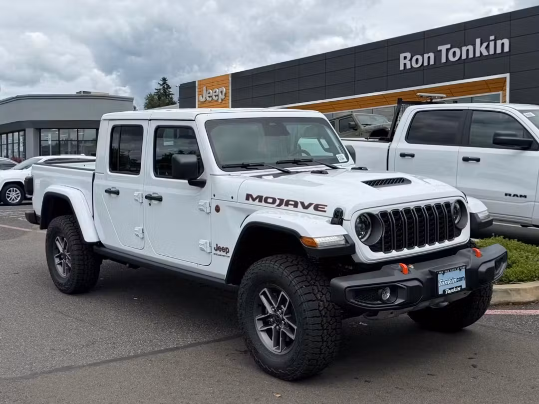 2026 Jeep Gladiator Mojave - Image 2
