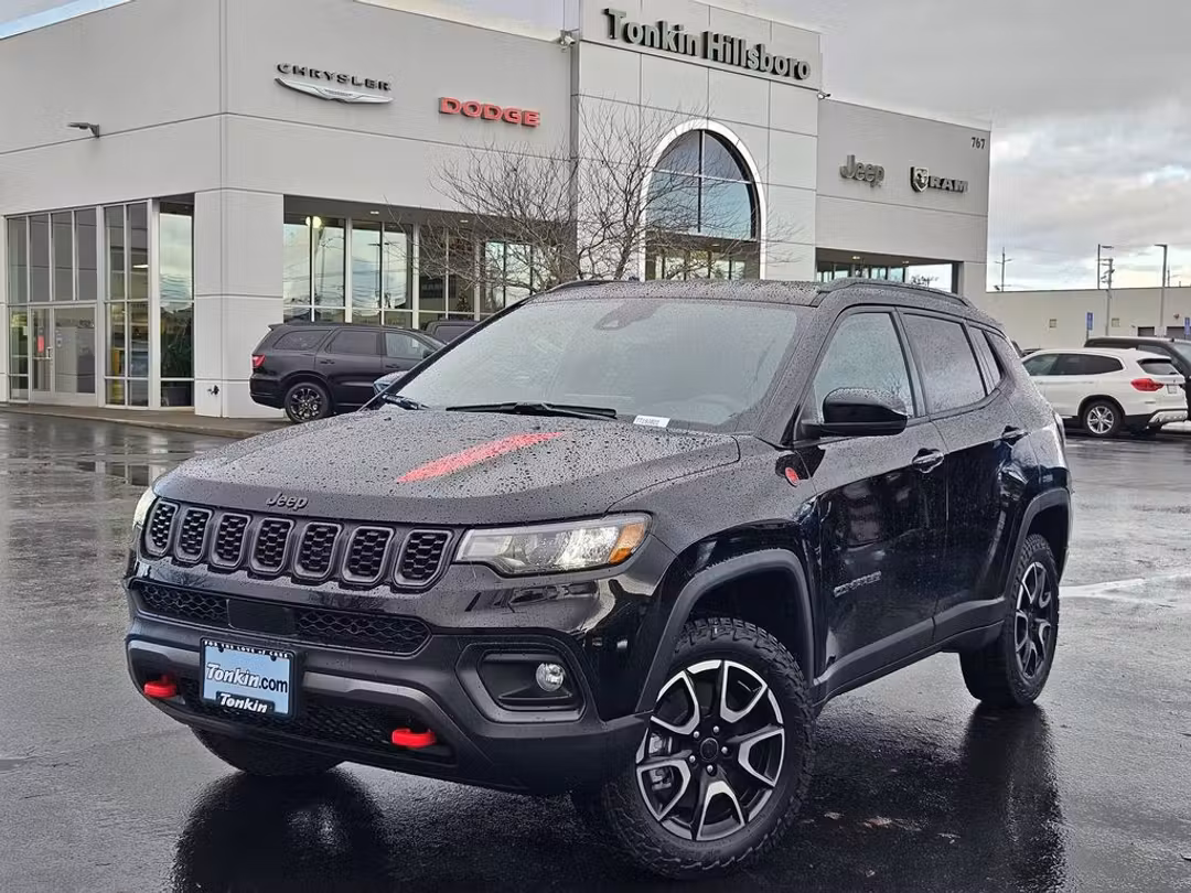 2026 Jeep Compass Trailhawk - Image 2