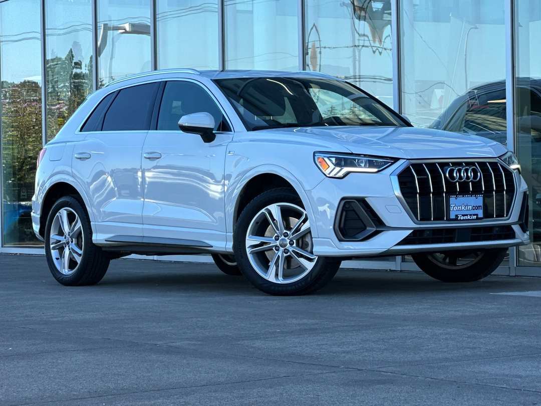 2020 Audi Q3 Premium Plus S line - Image 2
