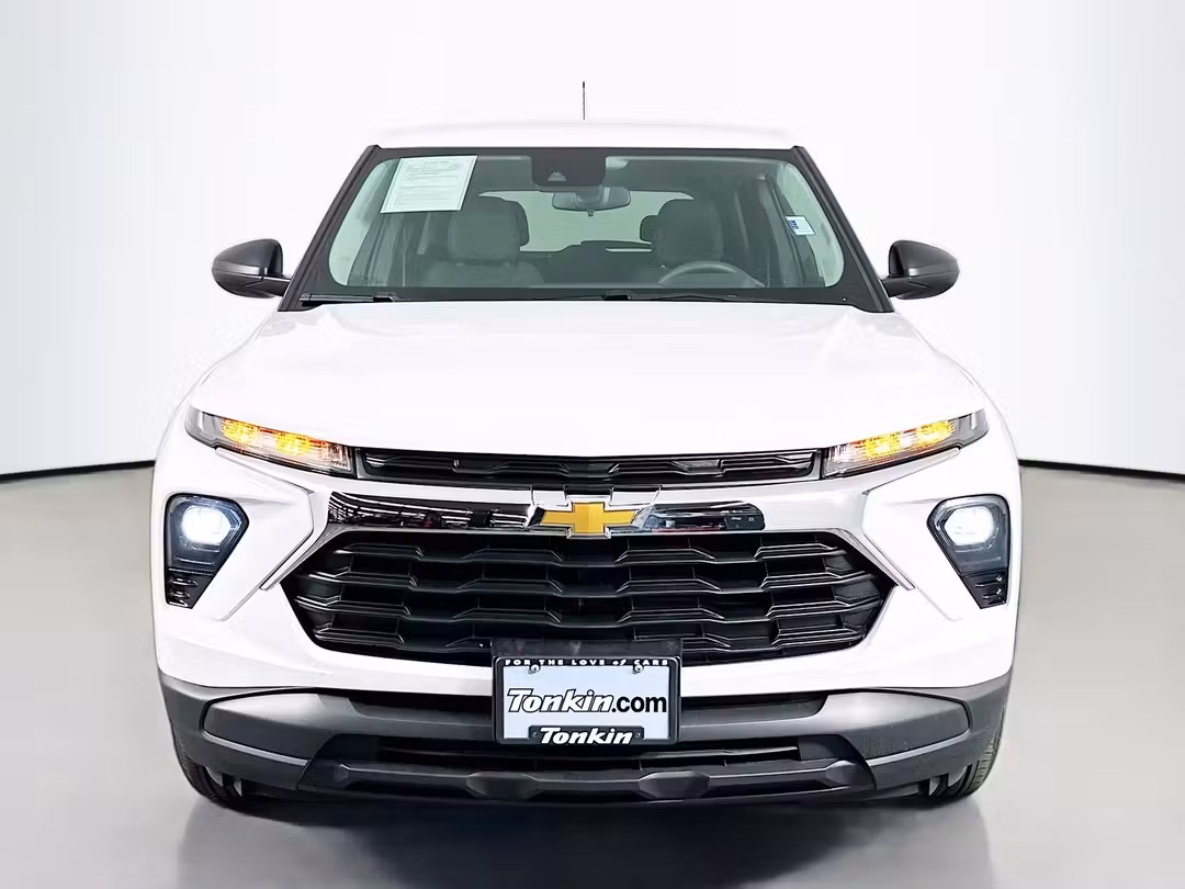 2026 Chevrolet Trailblazer LS - Image 2