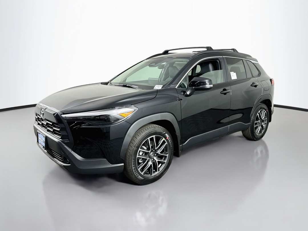 2026 Toyota Corolla Cross XLE - Image 3