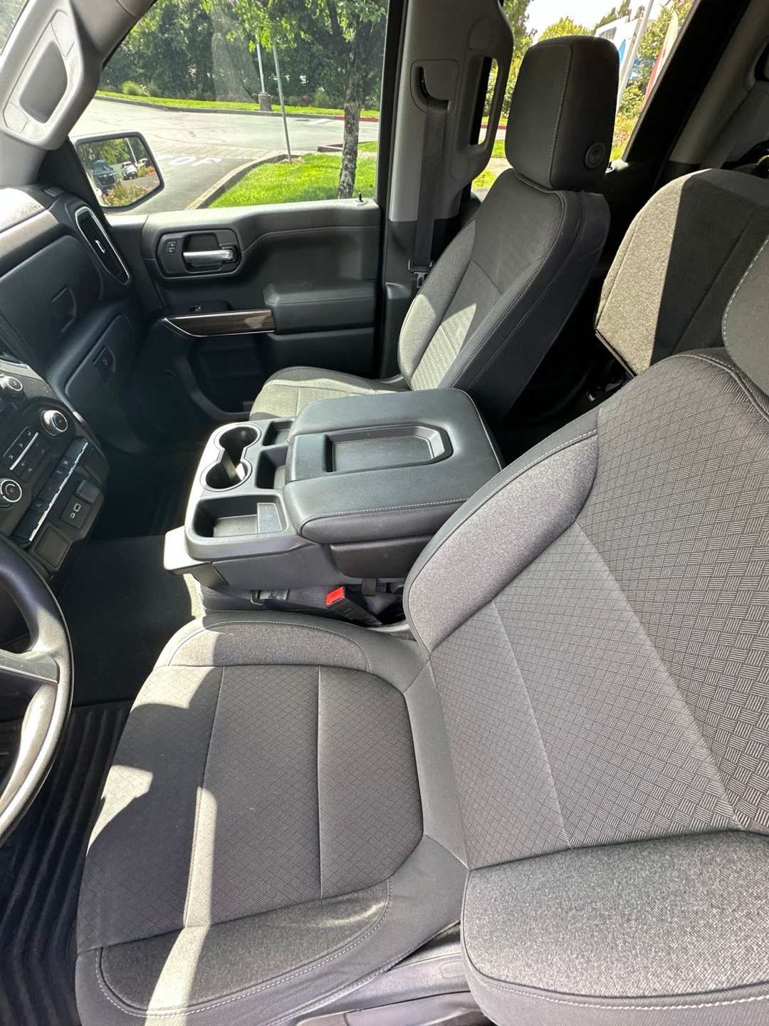 2020 Chevrolet Silverado 1500 LT - Image 2