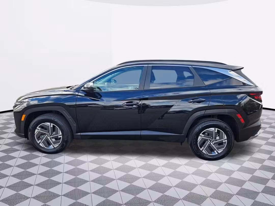 2025 Hyundai Tucson Hybrid Blue - Image 3