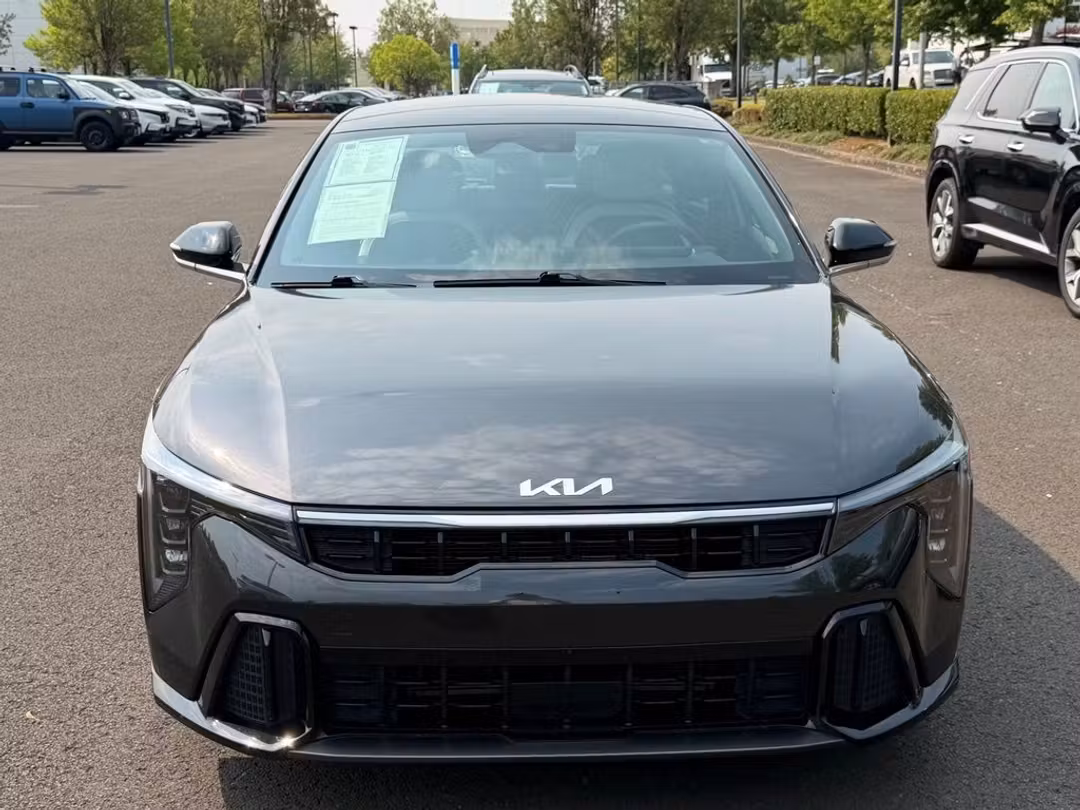 2025 Kia K4 GTLine - Image 3