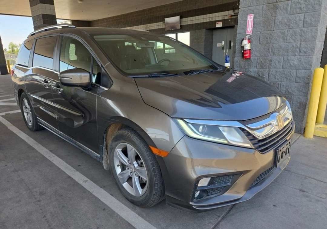 2018 Honda Odyssey EXL - Image 2