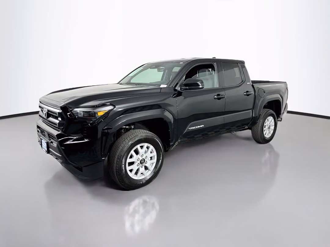 2025 Toyota Tacoma SR5 - Image 3
