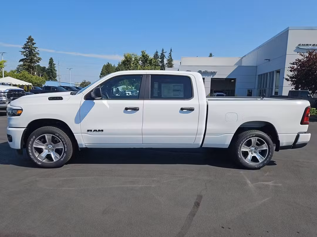 2026 Ram 1500 Express - Image 3