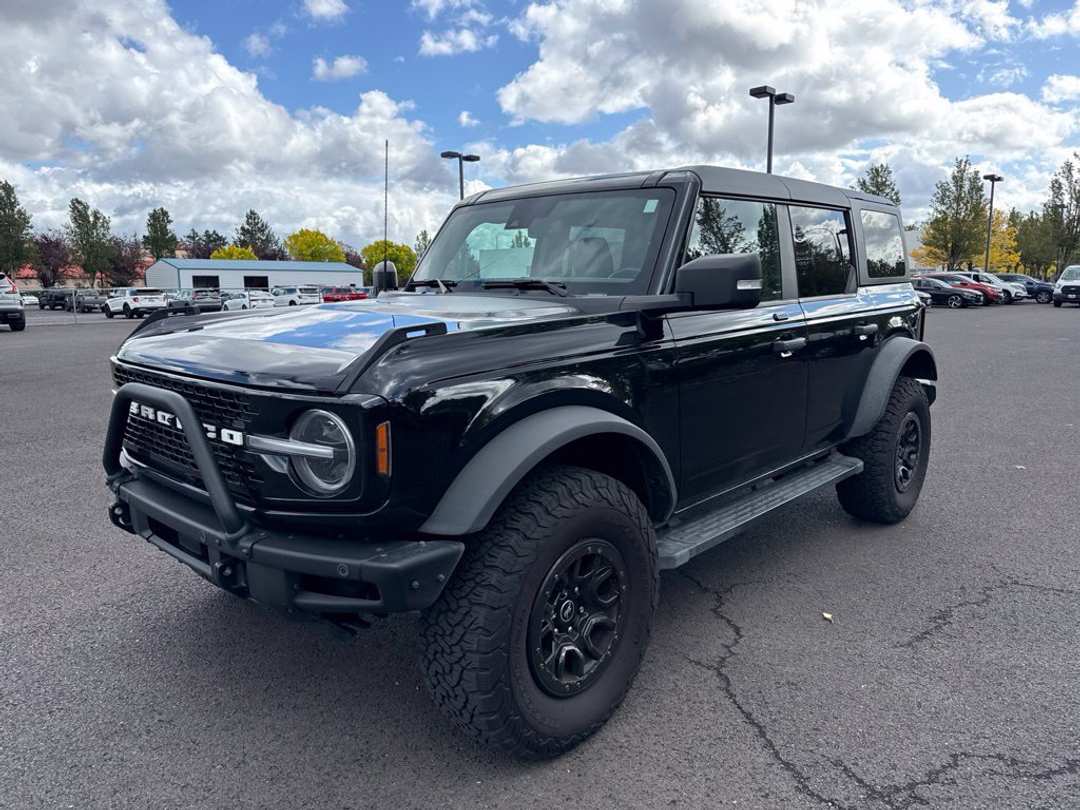 2023 Ford Bronco Wildtrak - Image 3