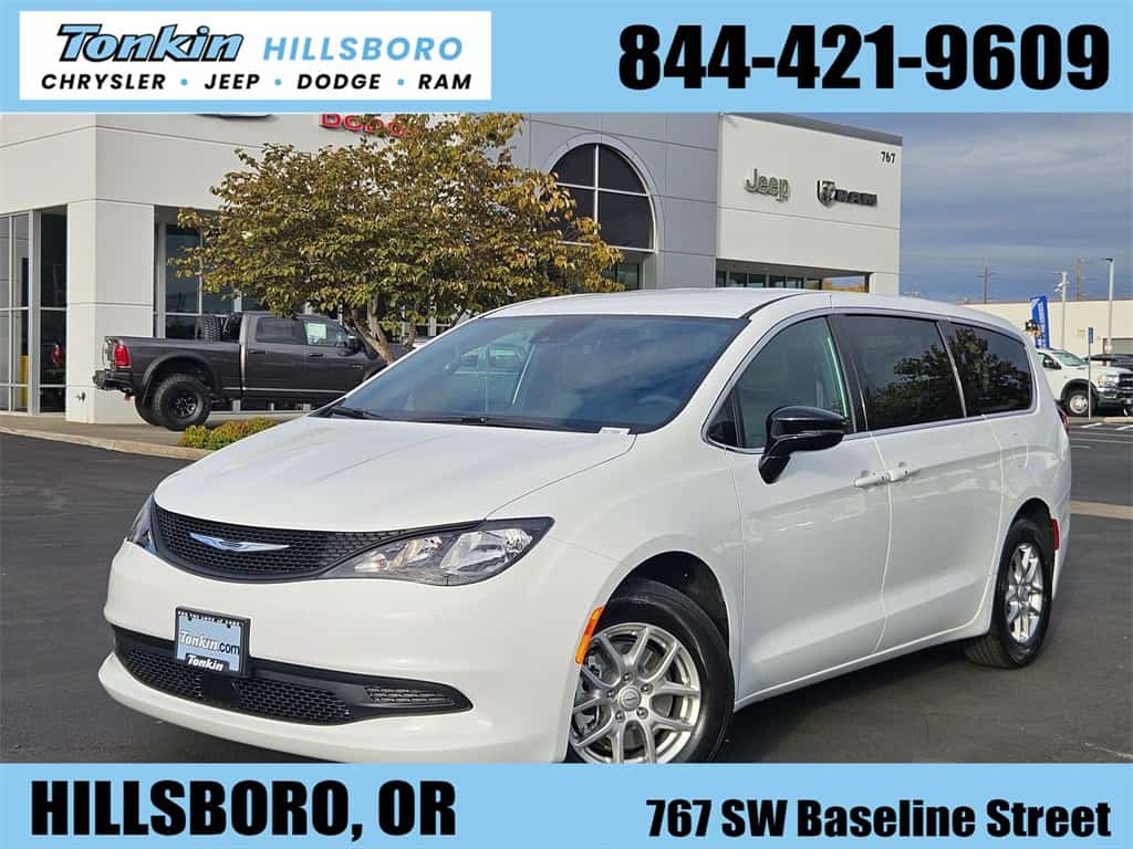 2026 Chrysler Voyager LX