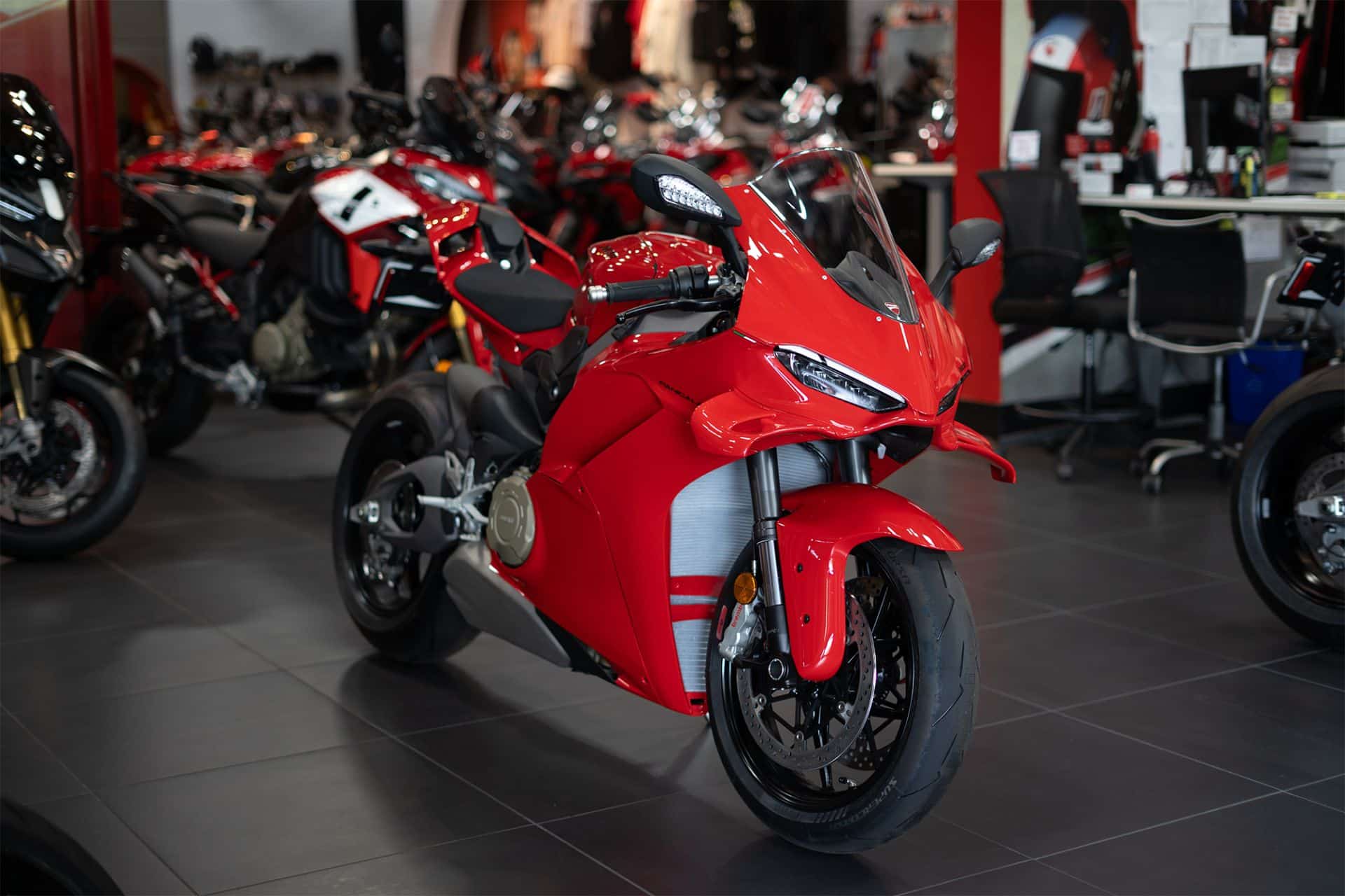 2025 Ducati Panigale V4 - Image 1