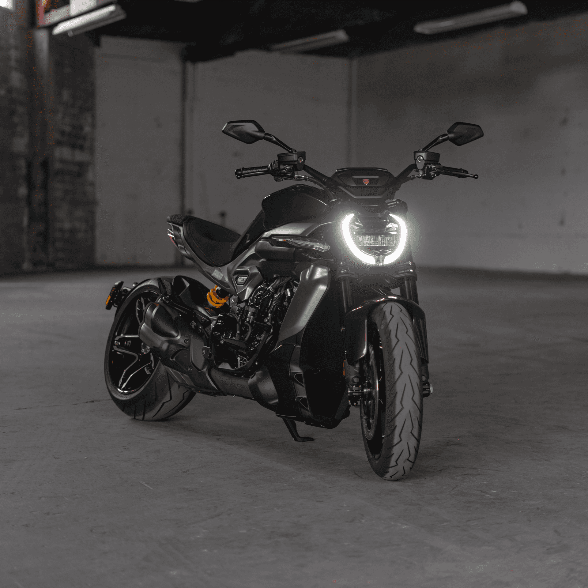 2025 Ducati Xdiavel V4 - Image 1